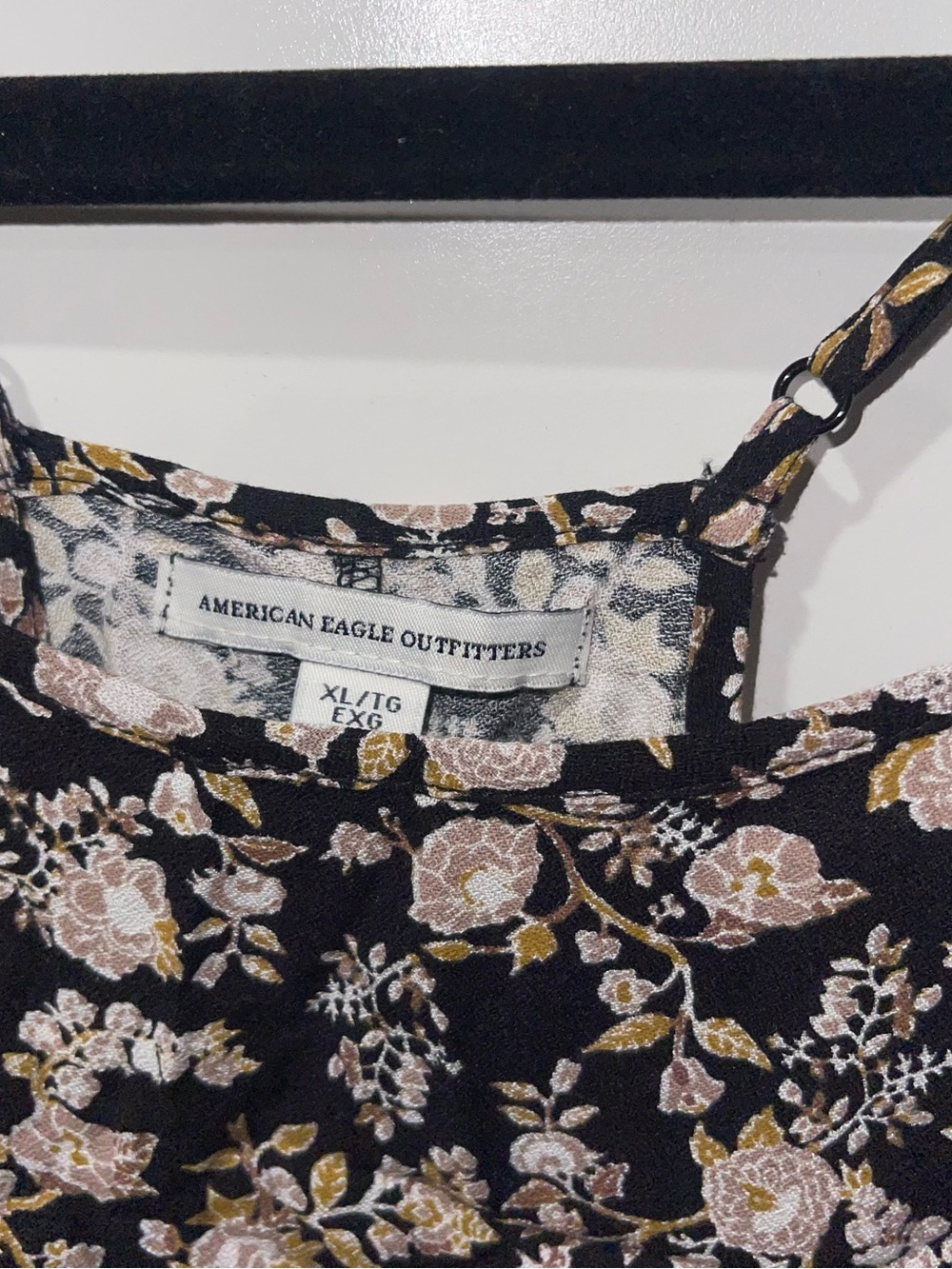 American eagle floral tank top - Picture 3 of 4
